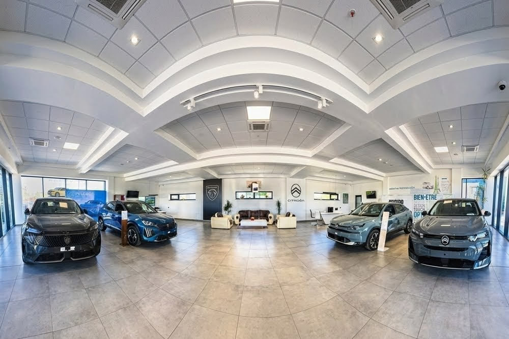 //autopark-deutsch.ro/wp-content/uploads/cover-masini-noi-2026.jpg
